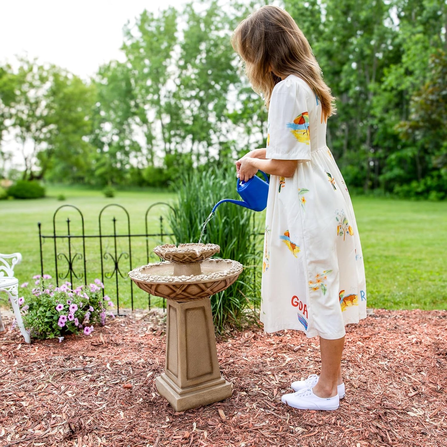 🌸 Elegant Beveled Flower Birdbath Fountain 🕊️ – Serene Outdoor Water Feature 💦
